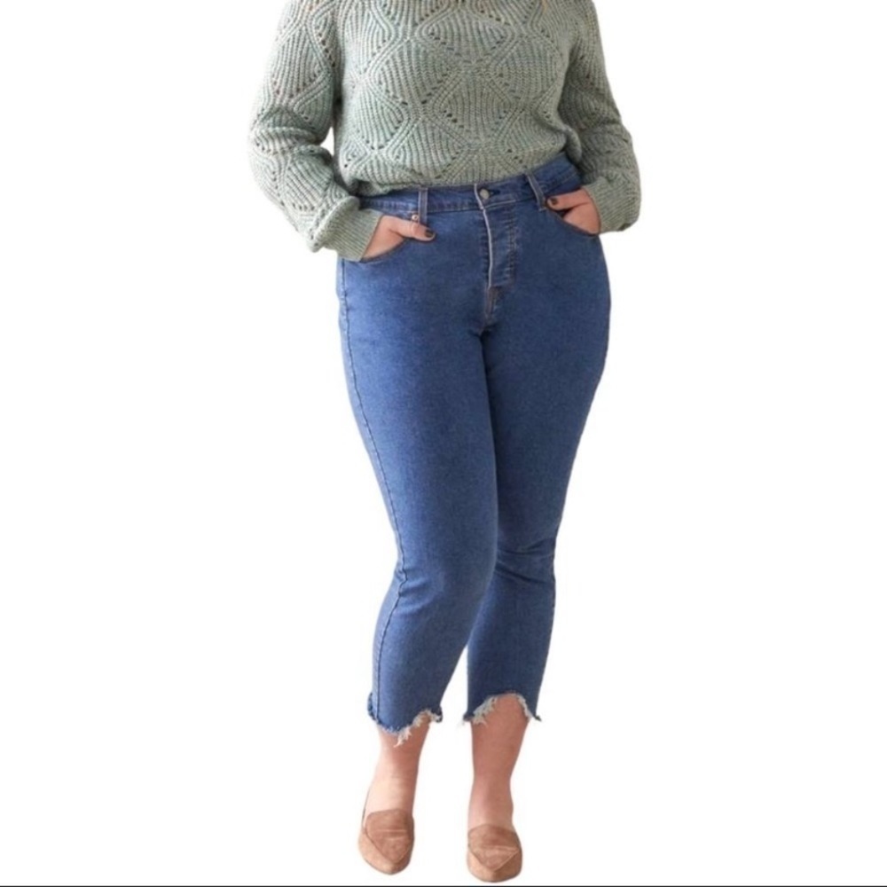 LEVIS Wedgie Skinny Raw Edge Hem Jeans